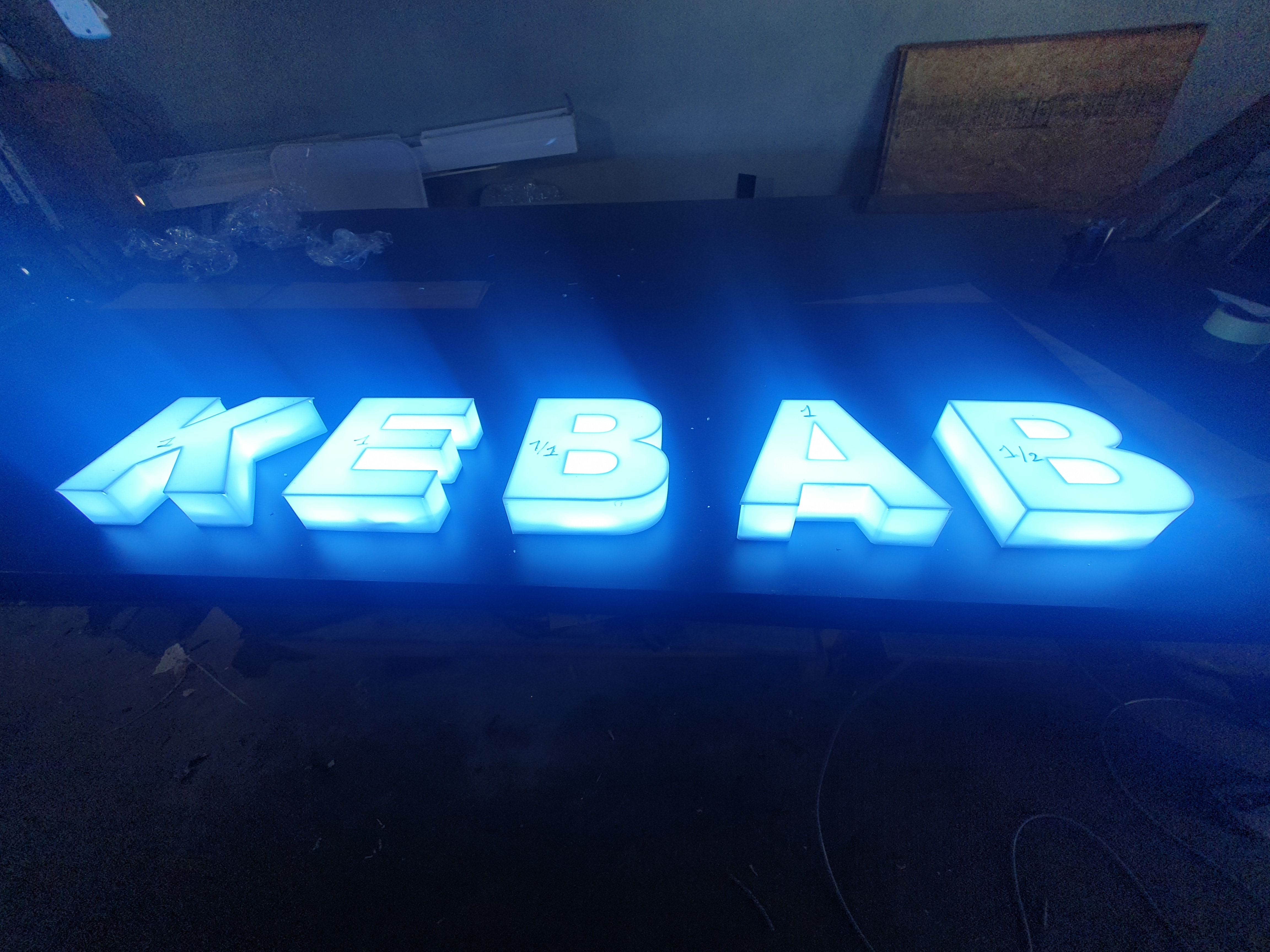 Gevelletters in Koekelare | Duurzaam en weersbestendig