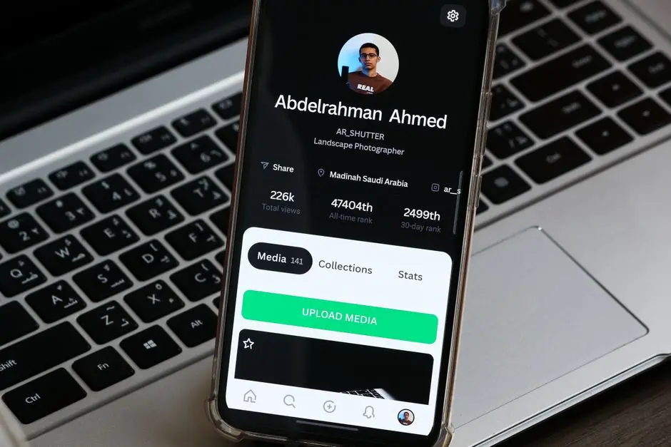 Profile App: A Guide to Illuminated Box Letters